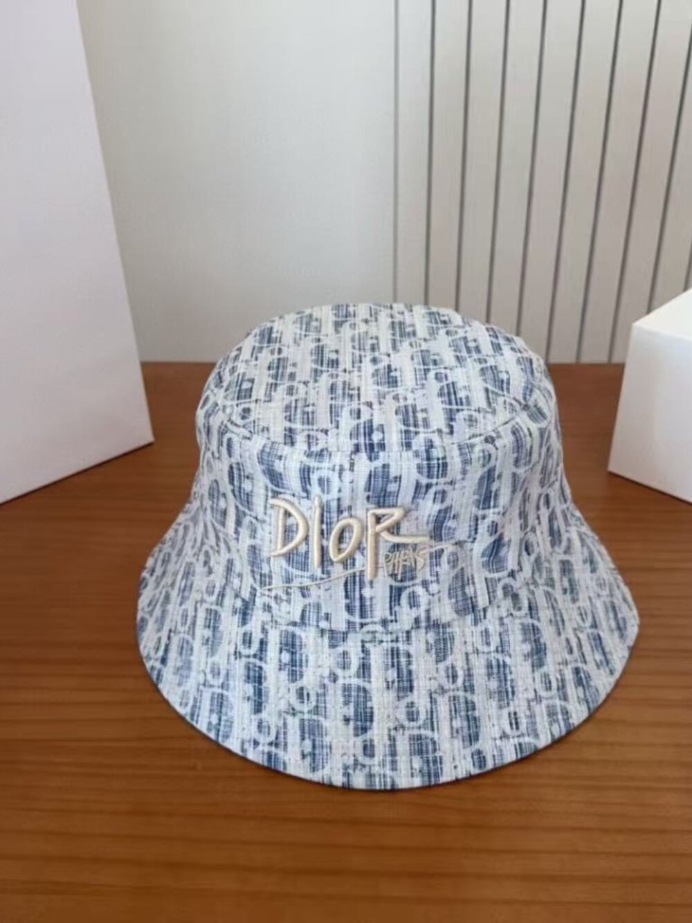 Dior bucket hat 🧢 Casual and versatile style 🆒